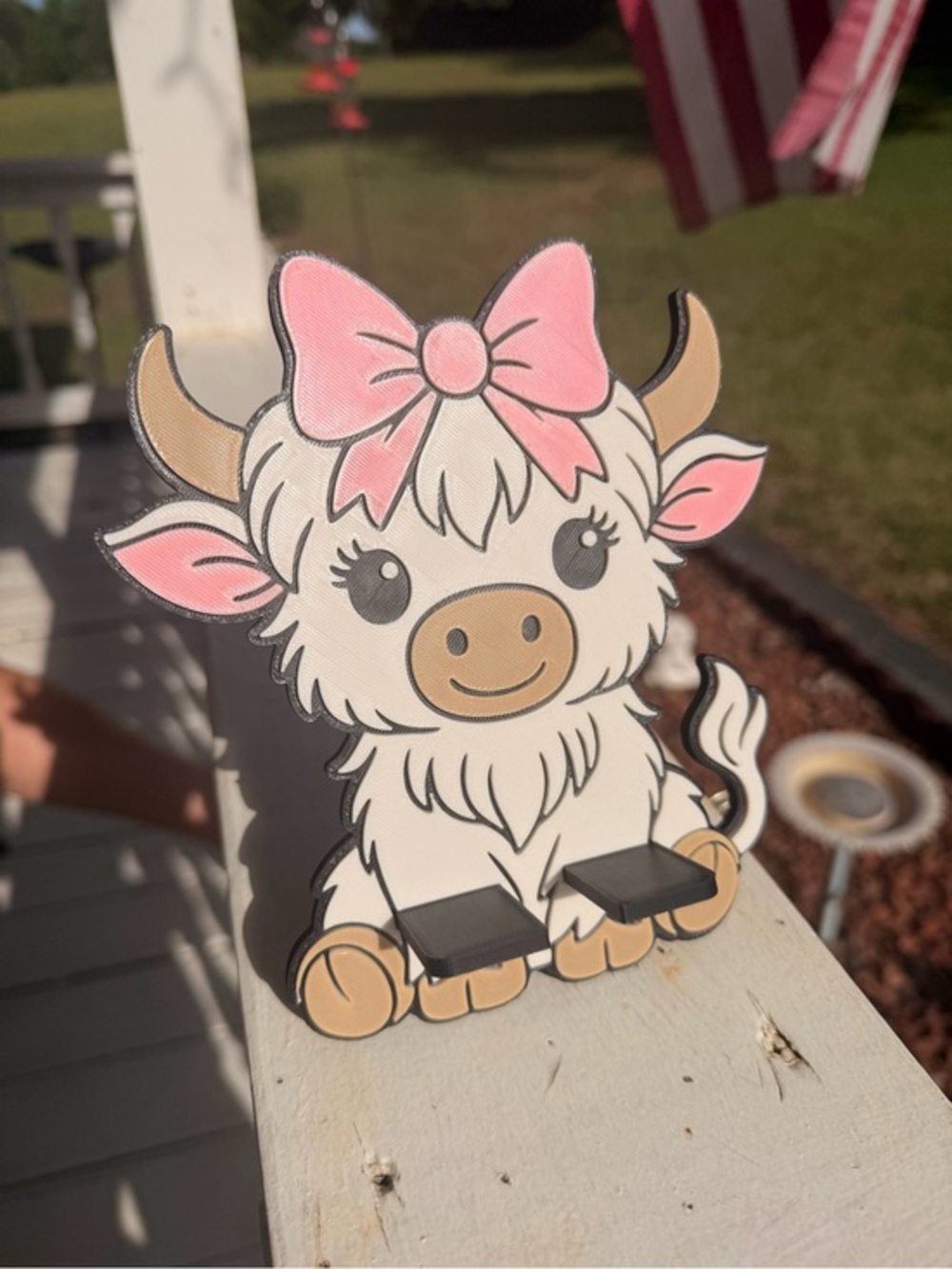 Cute Highland Cow Phone Stand – 3D Printed Desk Phone Holder with Pink Bow